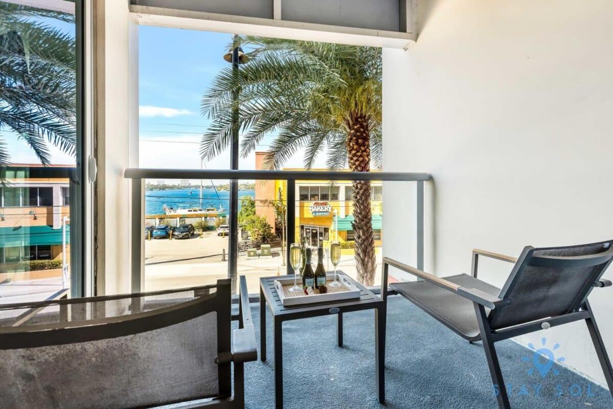 Apartment With Bay View Balcony - Pool - Up To 6 - Gym Hollywood Bagian luar foto