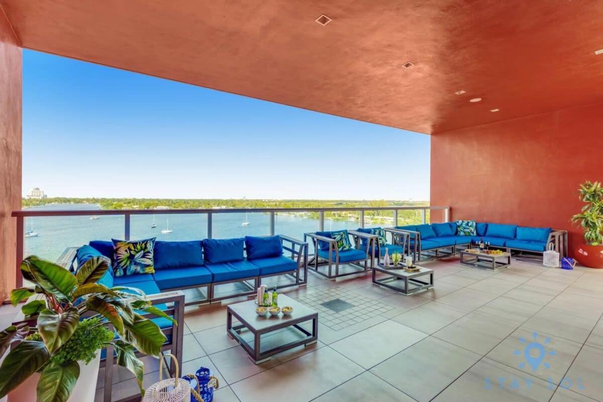 Apartment With Bay View Balcony - Pool - Up To 6 - Gym Hollywood Bagian luar foto