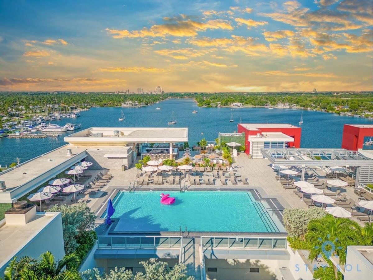 Apartment With Bay View Balcony - Pool - Up To 6 - Gym Hollywood Bagian luar foto