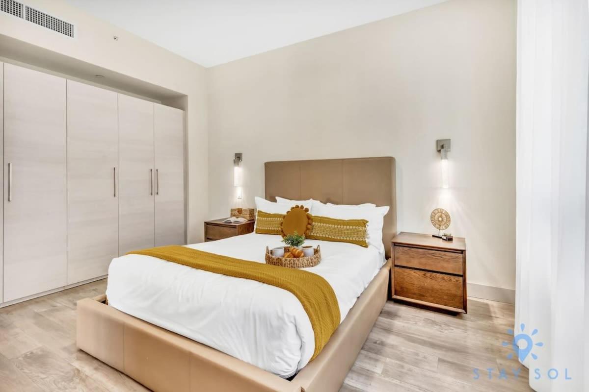 Apartment With Bay View Balcony - Pool - Up To 6 - Gym Hollywood Bagian luar foto