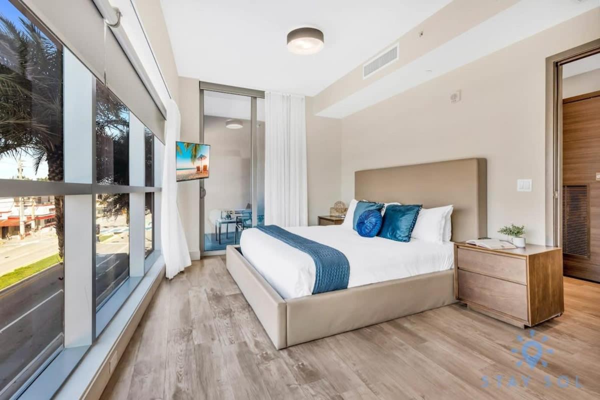 Apartment With Bay View Balcony - Pool - Up To 6 - Gym Hollywood Bagian luar foto
