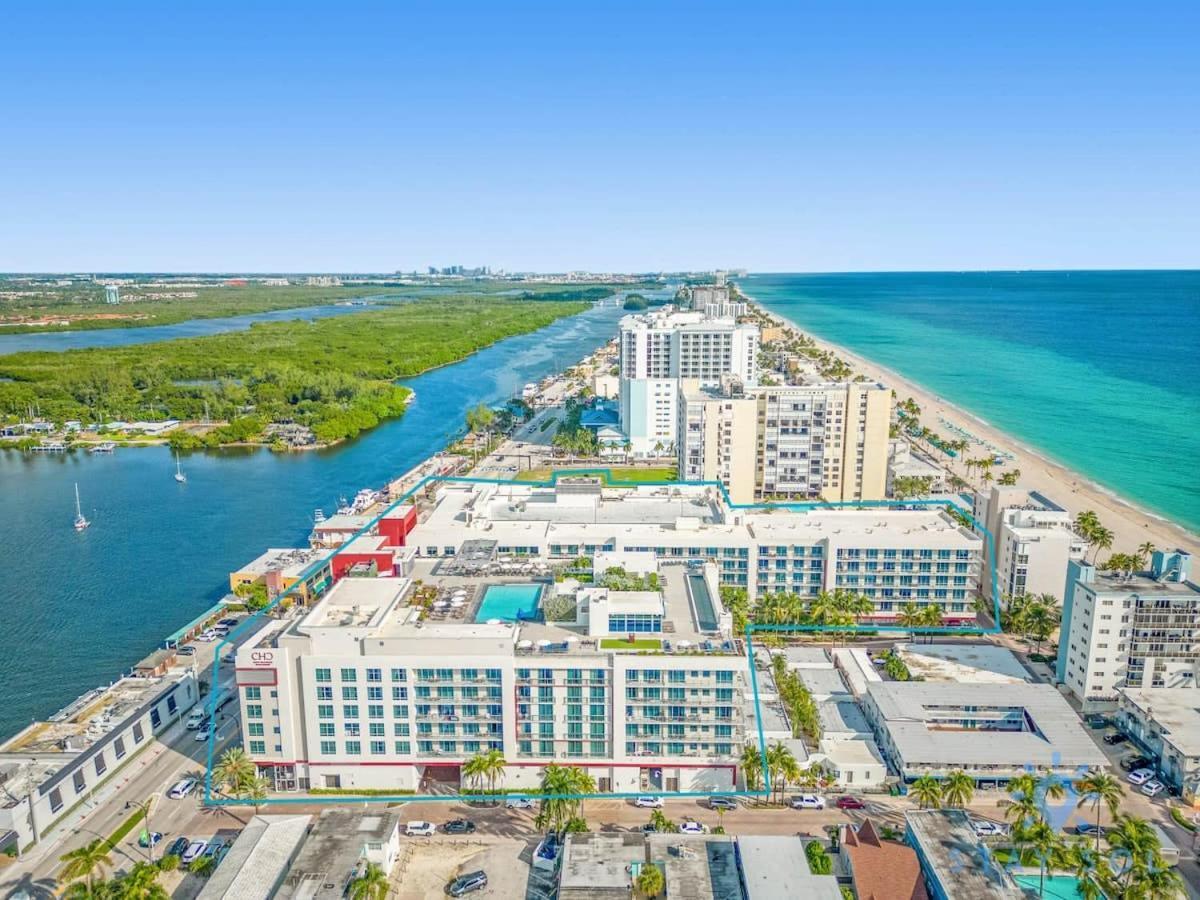Apartment With Bay View Balcony - Pool - Up To 6 - Gym Hollywood Bagian luar foto